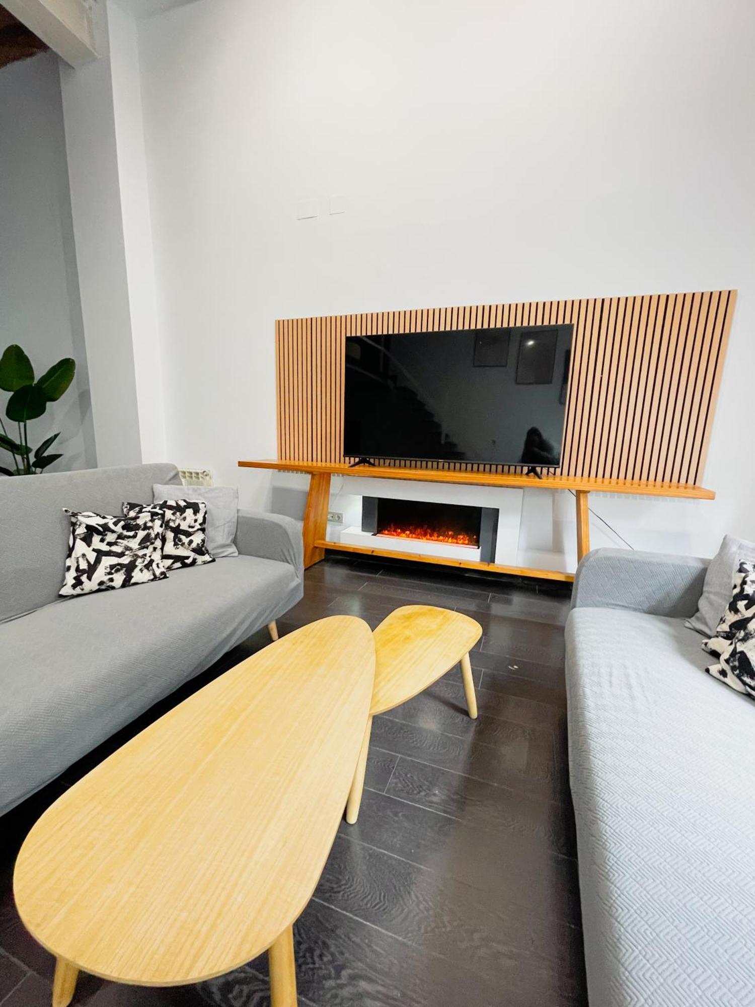 Carretas Duplex Exterior Izquierda Διαμέρισμα Μαδρίτη Εξωτερικό φωτογραφία