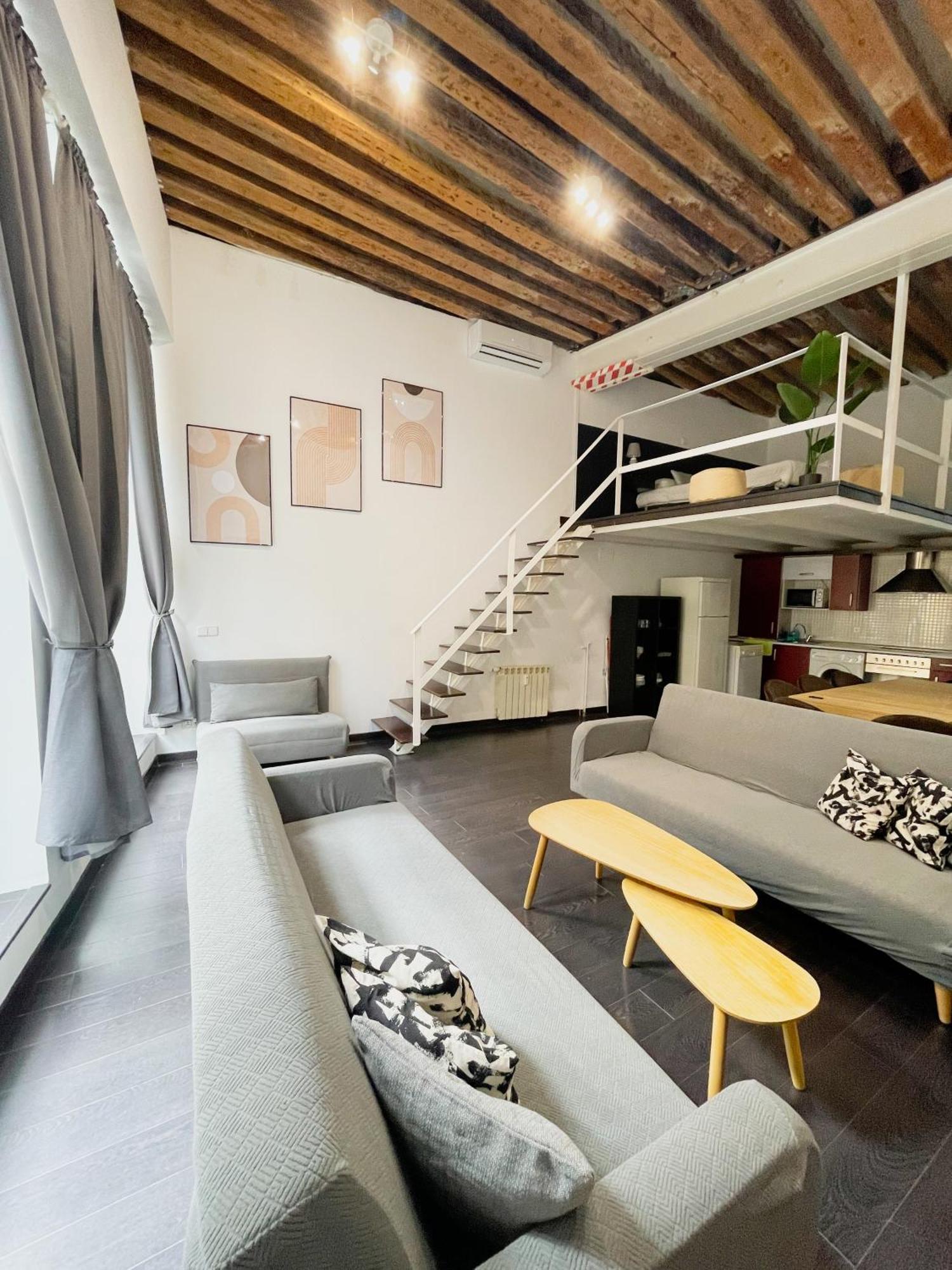 Carretas Duplex Exterior Izquierda Διαμέρισμα Μαδρίτη Εξωτερικό φωτογραφία